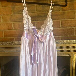 Victoria's Secret VERY SEXY Lavender Pleated Babydoll Sz S
